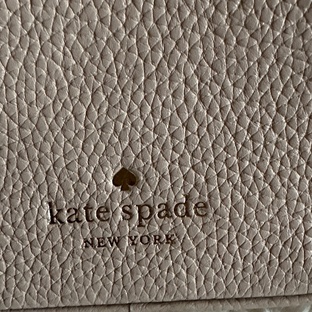 Kate spade Elegant Beige Crossbody Bag NWT - Picture 5 of 13